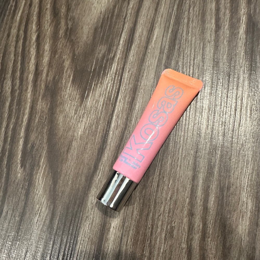 Kosas Plump + Juicy Lip Gloss